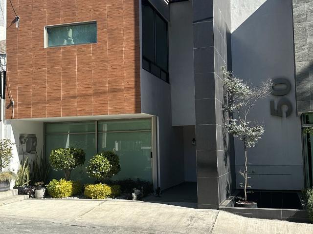 RC ESPECTACULAR CASA EN VENTA O RENTA EN CLUB CUICACALLI