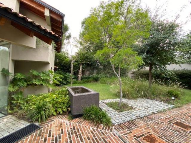 RCV Casa Venta Jurica Moderna