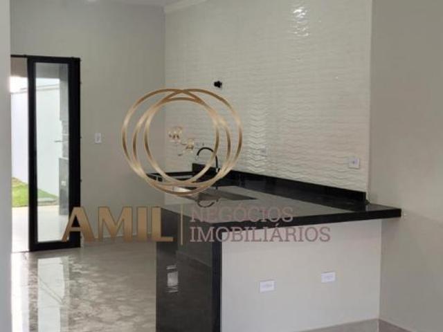 RA Amil Vende Casa 3 Quartos, 1 Suíte, 79,54 m² de área construída, Portal Santa Inês