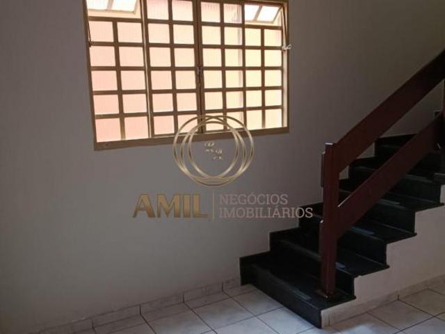 RA Amil Vende Casa sobrado, com 03 quartos sendo 01 suíte, Piscina, 180m², na Vila Tatetuba em São