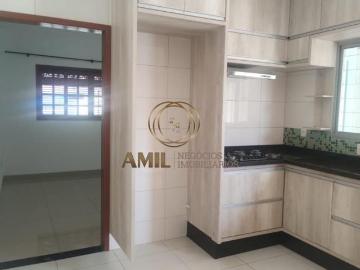 RA AMIL vende Casa térrea, 3 quartos, 1 suíte, A/C 131m², Parque Industrial, São José dos Campos
