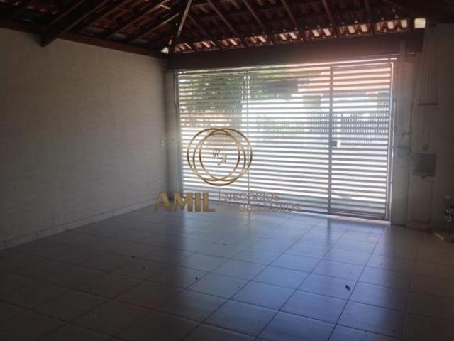 RA AMIL vende Casa térrea, 3 quartos, 1 suíte, A/C 131m², Parque Industrial, São José dos Campos