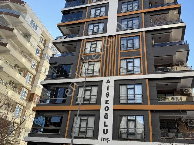 Çırağan'dan Balıkayağı'nda Satılık İçi Ful Bakımlı 3+1 Dairee