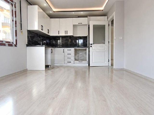 RA GAYRİMENKULDEN ÖĞRETMENLER MAHALLESİ 2+1 YÜKSEK ZEMİN KAT DAİRE