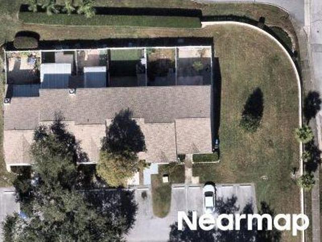 Rambling Vine Dr E