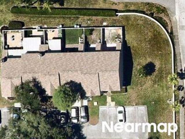 Rambling Vine Dr E
