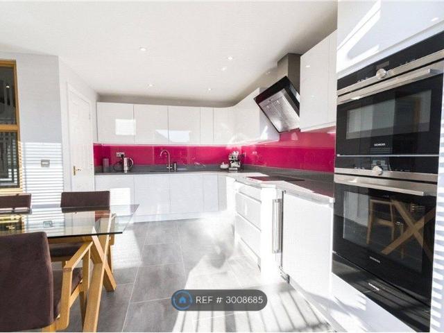 Rambures Close, Warwick CV34, 3 bed terraced house to rent, £1,600 pcm | PrimeLocation