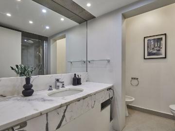 Rameo 2 bedrooms with balcony in Trocadéro Paris Amsterdam Apartments for Rent
