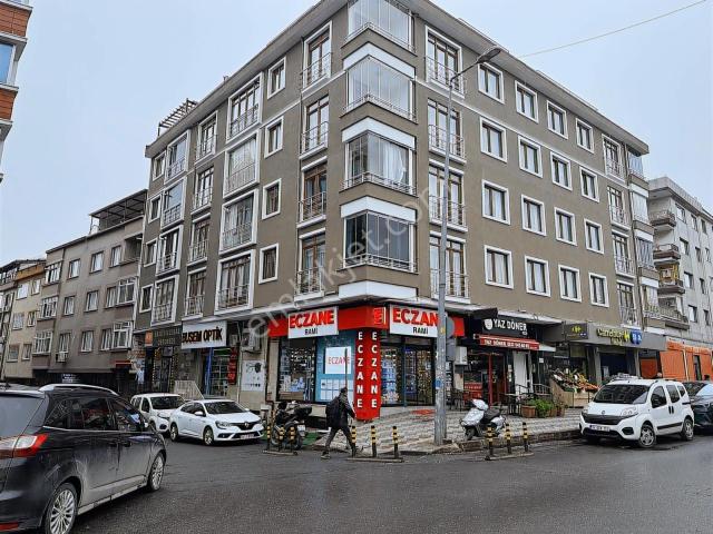 Rami Merkez Konumda Cadde Cepheli Satılık Daire