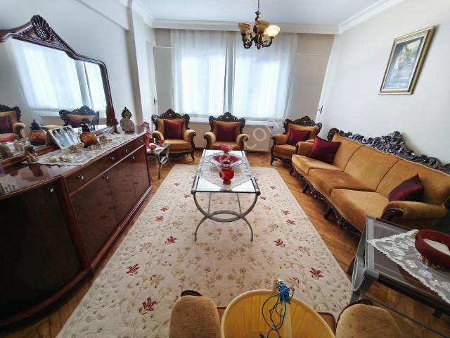 Rami Cuma Mah.merkezi Konum 3+2 180 M²asansörsüz Dubleks