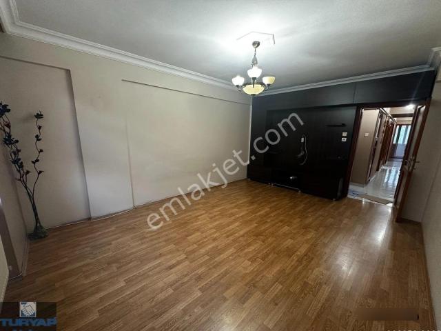 Rami Cuma Mah.'de 2.kat 2+1 75m2 Boş Temiz Bakımlı Kiralık Daire