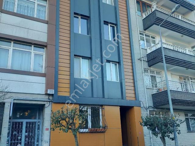 Rami Cuma Mahallesinde 1+1 Bahçe Kullanımlı