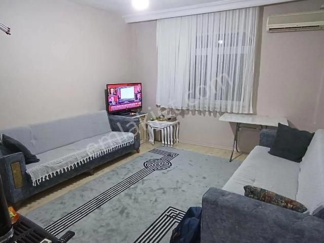 Rami Cuma Mh, Yeşil Çınar Sk'da 1+1, 65m2 Yüksek Giriş Daire
