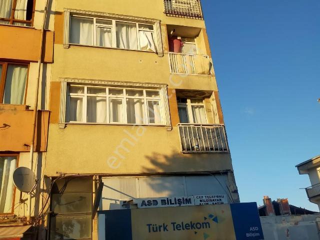 Rami Yenimahalle Cadde Üzerinde 2+1 Balkonlu Önü Kapanmaz