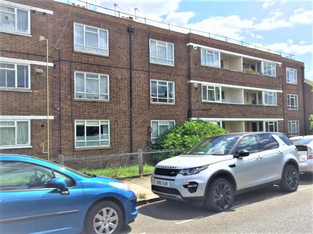 Ramillies Road W4, 3 bed flat to rent, £3,000 pcm | PrimeLocation