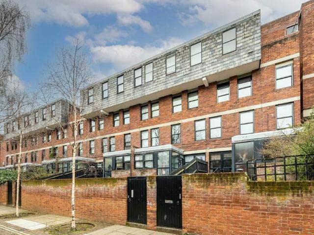 Rampayne Street, London SW1V 2 bed flat to rent £2,899 pcm £669 pw