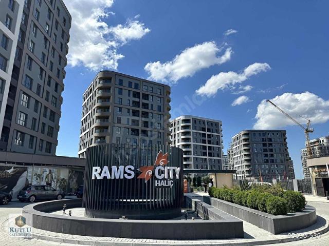 RAMS CİTY HALİÇ Kapalı Mutfak Satılık 2+1 Sıfır Daire