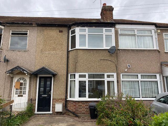 Ramsden Drive, Collier Row RM5, 2 bed terraced house to rent, £1,650 pcm | PrimeLocation