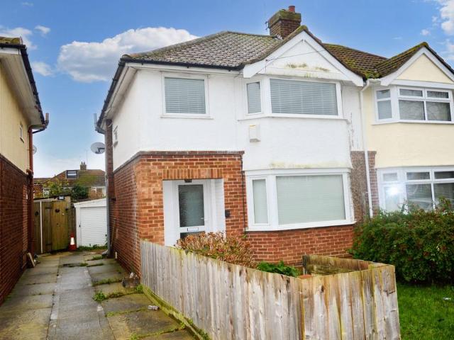 Ramsey Rd, Dovercourt, CO12 3 bed semi detached house to rent £1,200 pcm £277 pw