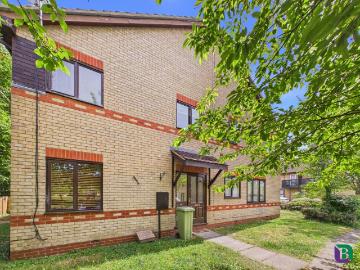 Ramsthorn Grove, Walnut Tree MK7, 2 bed property to rent, £1,150 pcm | PrimeLocation