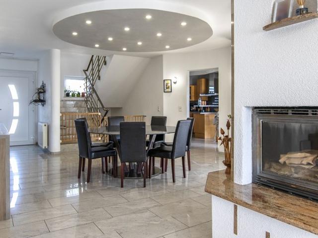 RANTZWILLER 68: à vendre maison familiale 8 pièces avec jardin et piscine