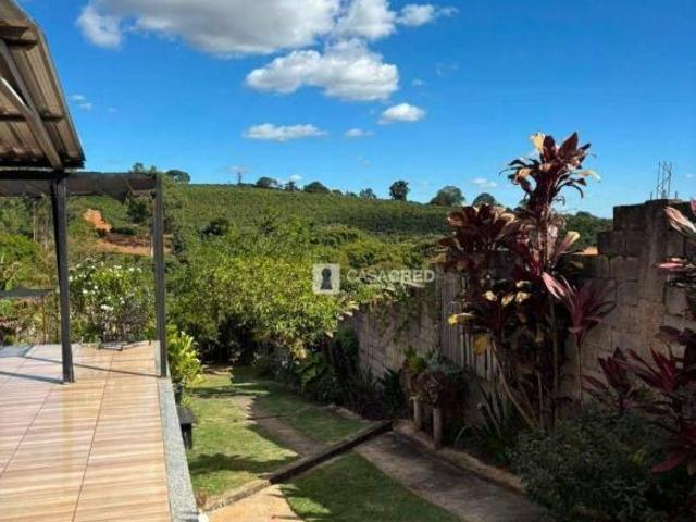 Rancho com 3 dormitórios à venda, 128 m² por R$ 450.000,00 Área Rural de Varginha Varginha/MG