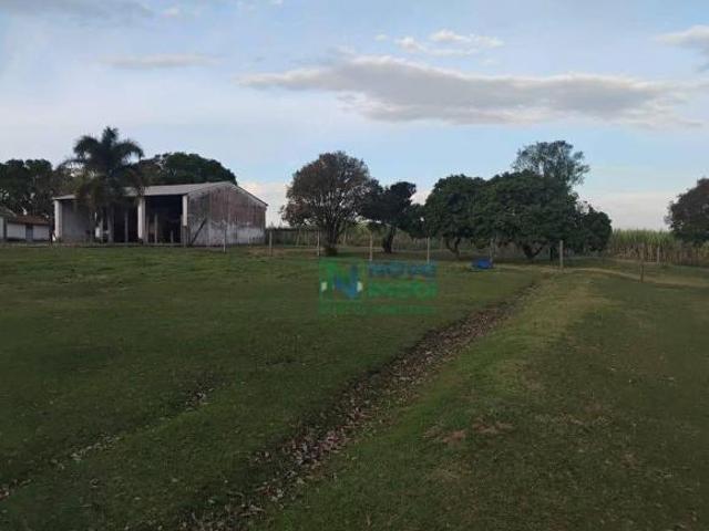 Rancho com 3 dormitórios à venda por R$ 1.200.000,00 Jardim Virgínia Saltinho/SP