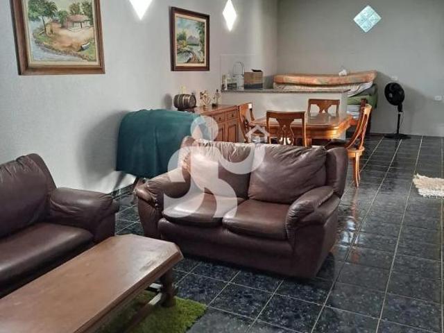 Rancho à Venda mobiliado na Represa Convívio Ondas Grandes, SP: Seu Refúgio Perfeito!