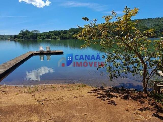 Rancho a beira da Represa Miranda acesso a água