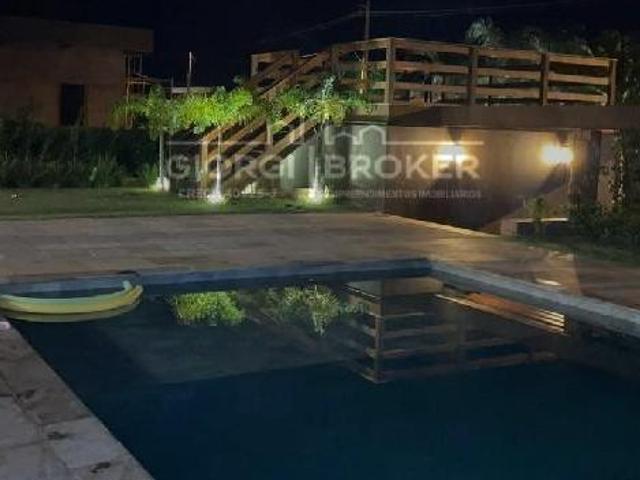 Rancho de luxo com 4 suítes em condomínio de Fronteira MG Condomínio Enseada Azul II: 580m² de pur