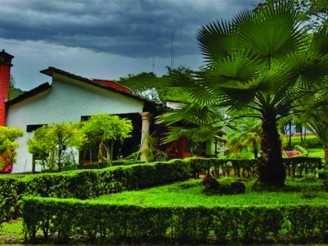 Rancho en Coatepec, Veracruz con Casa Principal y 2 Caba?as ideal para rentas AIRBNB
