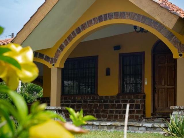 Rancho en Pueblo Kilómetro Cien