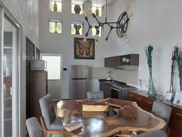 RANCHO SAN DIEGO RESIDENCIA AMUEBLADA CON ALBERCA JUEGOS Y JACUZZI