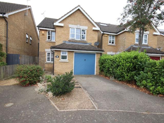 Randall Drive, Toddington LU5, 3 bed detached house to rent, £1,750 pcm | PrimeLocation