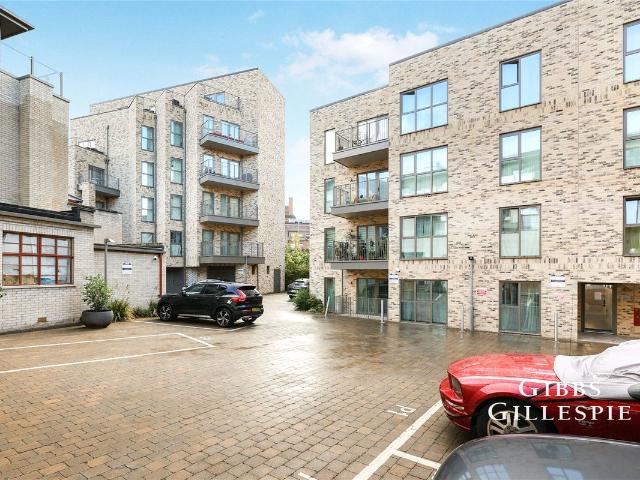 Randall Place, Uxbridge UB8, 2 bed flat to rent, £2,000 pcm | PrimeLocation