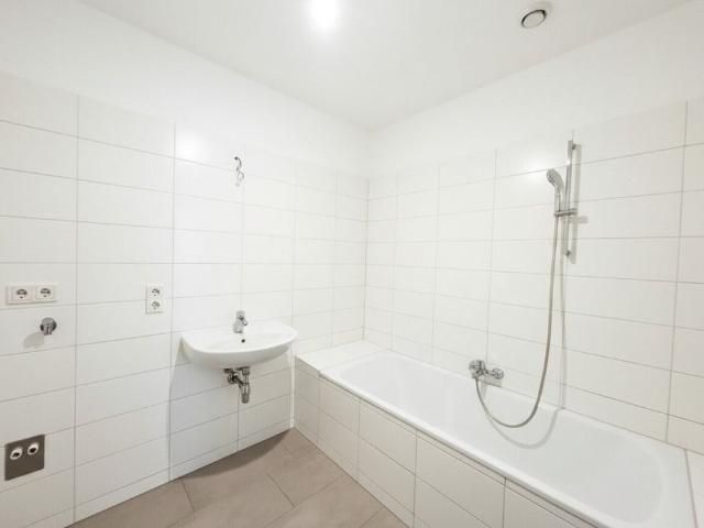 Randegg: Charmante 3 Zimmer Wohnung mit Balkon