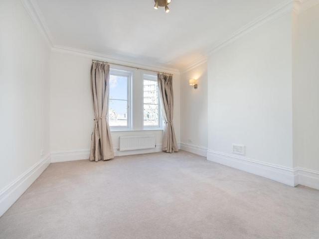 Randolph Avenue, London 3 bed apartment to rent £3,350 pcm £773 pw