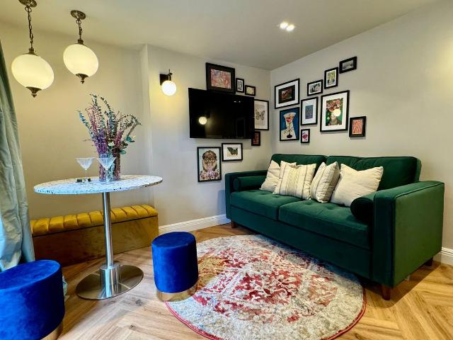 Randolph Street, London NW1, 2 bed flat to rent, £2,500 pcm | PrimeLocation