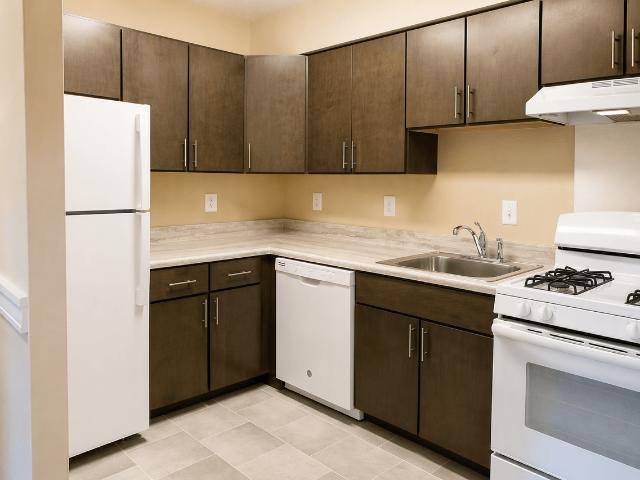 Randle Hill Studio Apartment for Rent at 3320 6th St Se Apt 204, Washington, DC 20032 Congress Heights