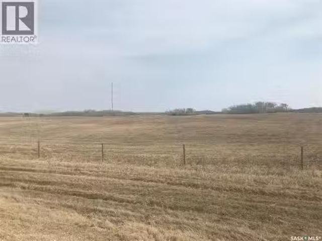 Range Road 3045 5 Acres, Dundurn Rm No. 314, SK, S7C 0A7 vac.