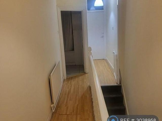 Rangemoor Road, London, N15 2 bed flat to rent £1,800 pcm £415 pw
