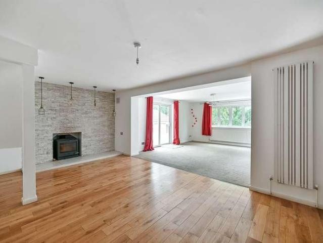 Rangewood Avenue, Reading, RG30