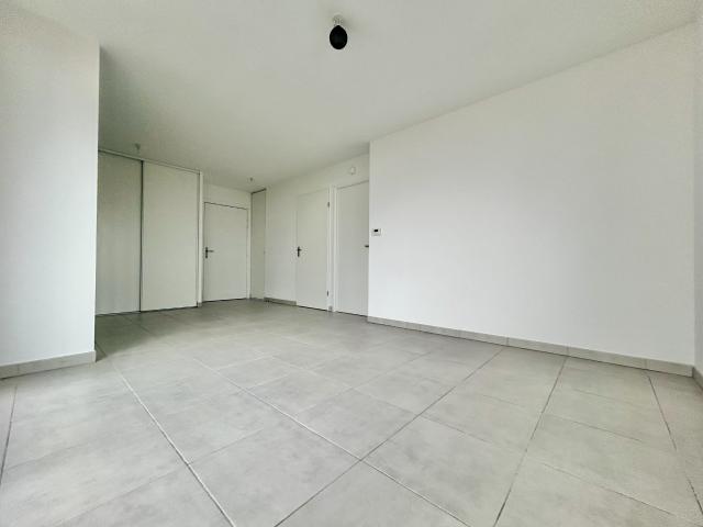 Rangueil T2 de 39m2 avec terrasse et place de parking