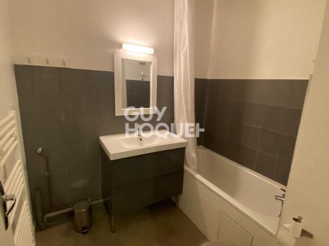 RANGUEIL Appartement T1 meublé TERRASSE + 1 PLACE DE PARKING + CAVE