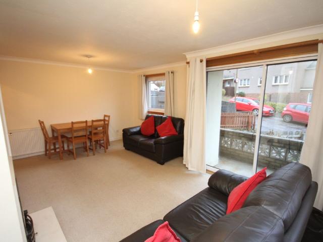 Rannoch Grove, Clermiston, Edinburgh EH4, 2 bed flat to rent, £1,095 pcm | PrimeLocation