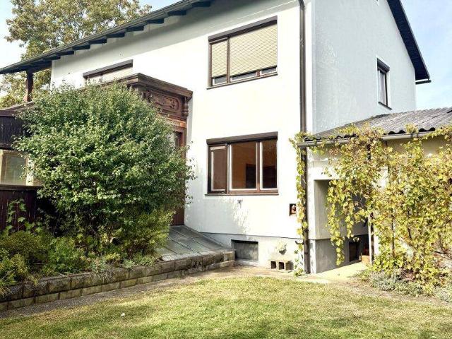 RAABA GRAMBACH* Großzügiges Haus mit Doppelgarage, Garten und viel Platz für individuelle Wohnideen
