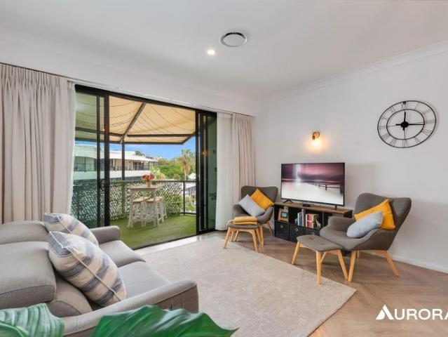 RABY BAY LUXURY WATERFRONT LIVING!