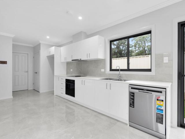 Raby, 35A De Havilland Crescent