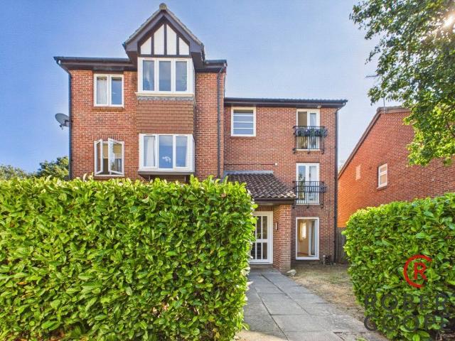 Rabournmead Drive, Northolt UB5, 1 bed flat to rent, £1,295 pcm | PrimeLocation