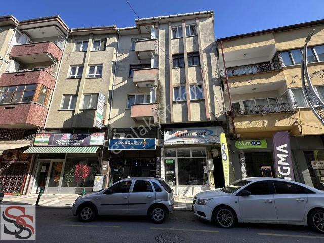 Çıracılar Caddesi'nde Merkezi Konumda İskanlı,bakımlı 3+1 Daire